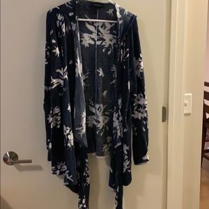 Lane Bryant Batik Shark Bite Hooded Sweater  22/24